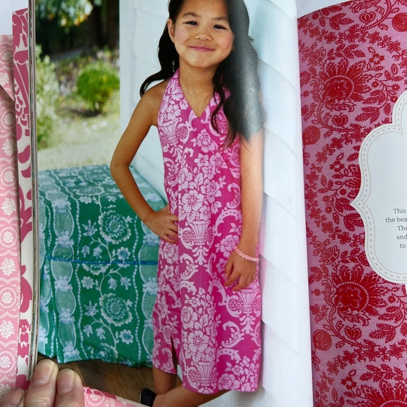 GIRL'S WORLD Twenty Pretty Sewing Projects for Little Girls by J Paganelli Book - Picture 5 of 12